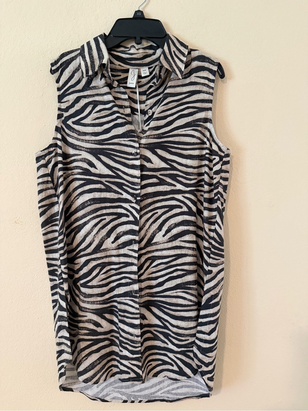 Joie Zebra Print Sleeveless Button-Down Linen Top in Black and Tan